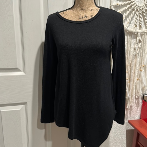 Karen Kane | Asymmetrical Long Sleeve | Small - Picture 3 of 10